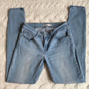 Levi’s Light Wash 535 Super Skinny Jeans Size 27